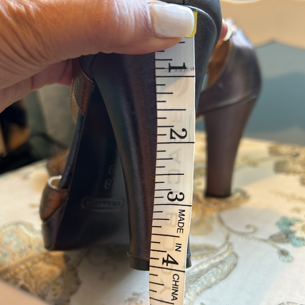 Vintage Coach Shoes Sz 8 - Picture 9 of 10
